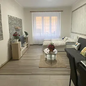 Honza O2 Arena Apartmán